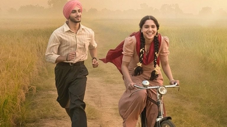 Vedang Raina and Sharvari Wagh in Main Wapas Aayunga