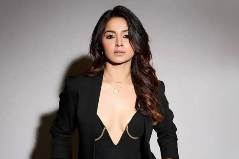Mahima Makwana Finds Her Own Path With Musafir Cafe